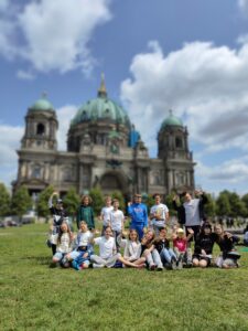 Wycieczka uczniów uczących się języka niemieckiego jako języka mniejszości narodowej do Berlina