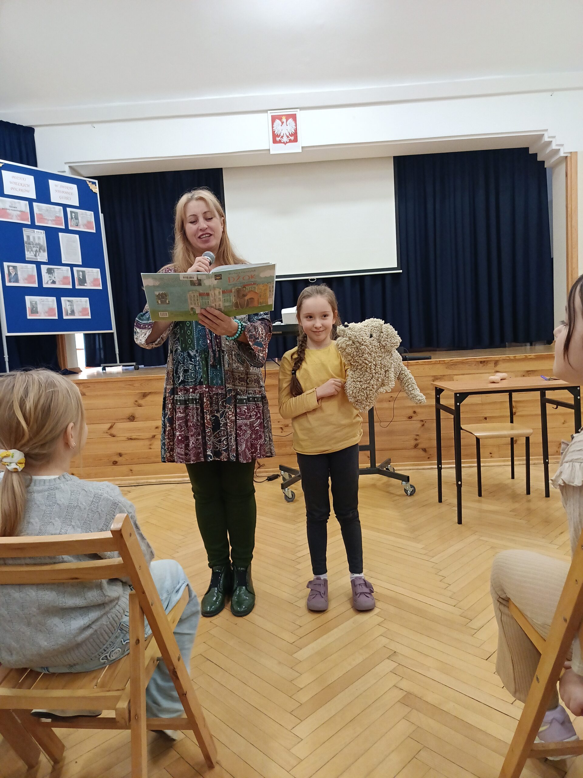 Akcja Dwójka czyta dzieciom z gościem specjalnym - panią Jagną Polakowską