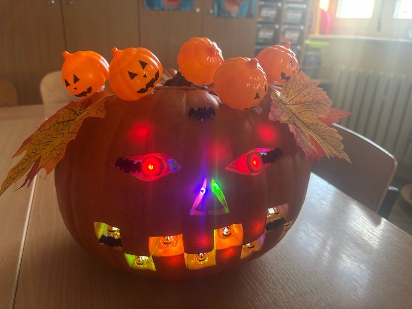 KONKURS PUMPKIN LANTERN dla klas 1-3