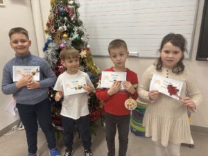 Zdjęcia z konkursy języka angielskiego „The Most Beautiful Angel”